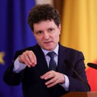 Nicușor Dan și „minunea” din mai 2025: ce nu se spune