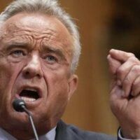 RFK Jr. vs CNN: cine repetă scenariul pe Fauci și COVID?