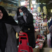 Rialul iranian se prăbușește: cui servește colapsul de fapt?