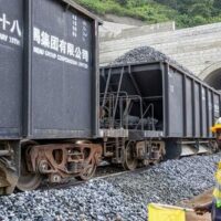 SUA vs China în Africa: cine controlă mineralele critice