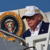 Trump și cele 1.000 de tranzacții: cine știa ce și când?