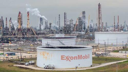 Trump vinde acțiuni Exxon chiar în ziua armistițiului: coincidență?