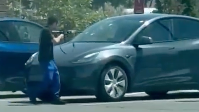 Twin Falls: atac dublu la Tesla și In-N-Out, ce nu se spune