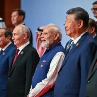 BRICS taie dolarul: Iranul, cel mai grăbit să scape de SWIFT