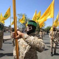 Dezarmarea din Irak, amânată din nou: cui îi convine?