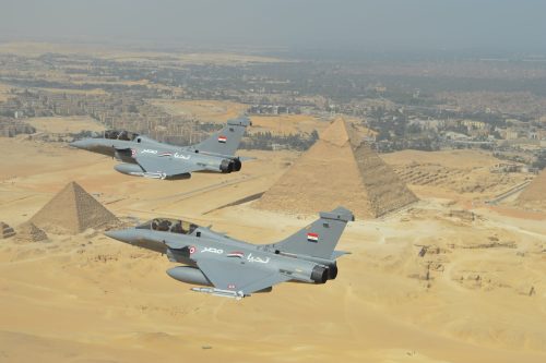 Egiptul vrea 24 Rafale: cine se înarmează, de fapt?