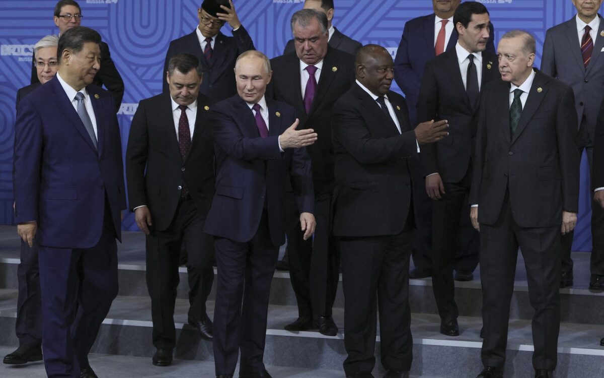 Erdogan la Shanghai: Turcia pregătește o ieșire discretă din NATO?
