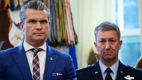 Generalii Pentagonului scurg documente secrete: de ce acum?