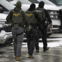 ICE și cifra de 1.600%: cine scrie de fapt narativul violenței