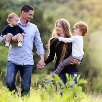 L478/2026: legea care taie părinții din decizie, la 16 ani