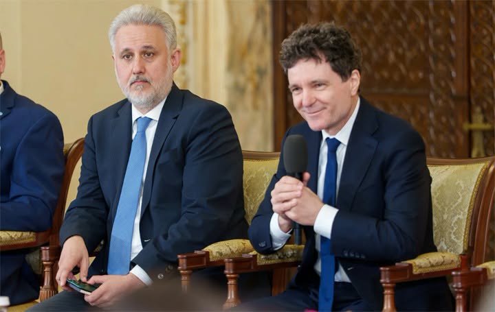Lazurcă, consilierul nealeas care decide cât un premier
