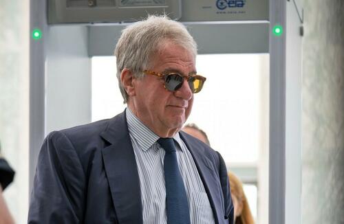 Leon Black dă în judecată Congresul ca să scape de Epstein