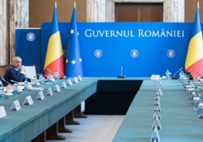 Miniștri demiși, dar nimeni nu a plecat: cine conduce de fapt?