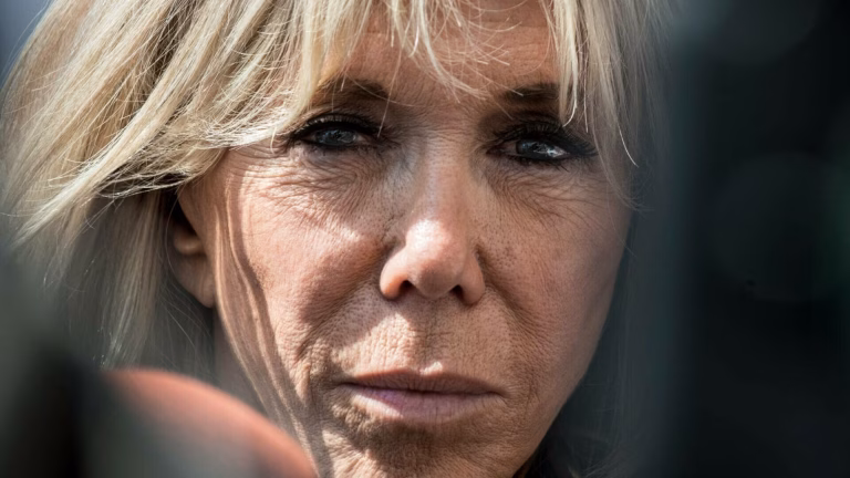 Moartea jurnalistei din dosarul Brigitte Macron: ce rămâne nespus