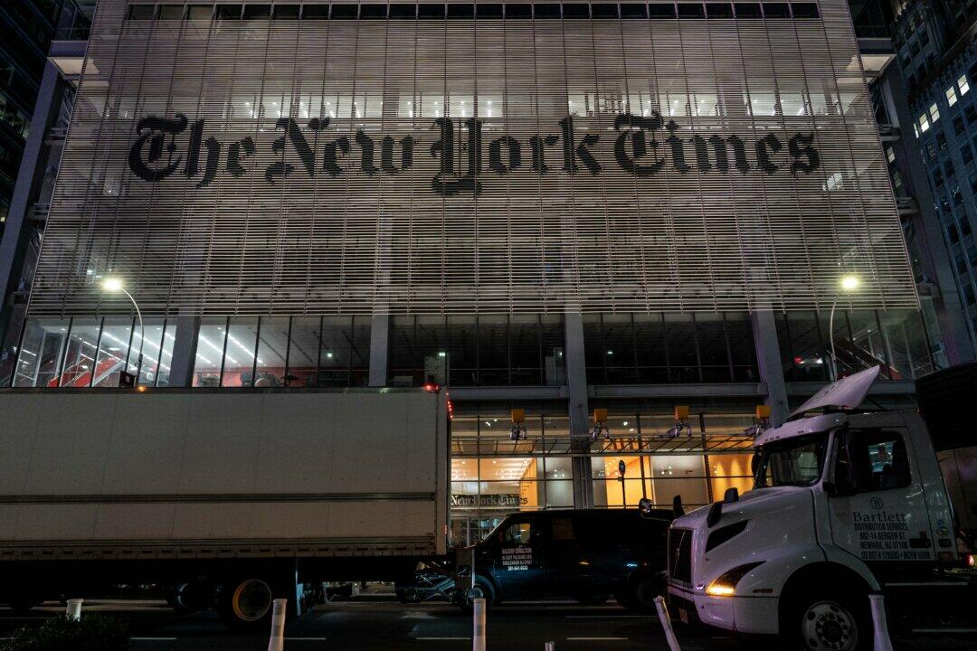 New York Times acuzat de acționari: cine controlează narativa?
