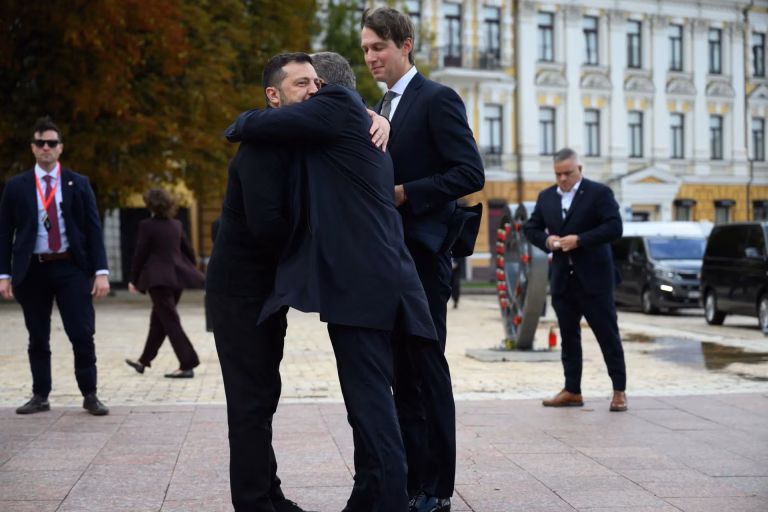 Pacea Kiev-Washington: condiții mai dure, cine beneficiază?