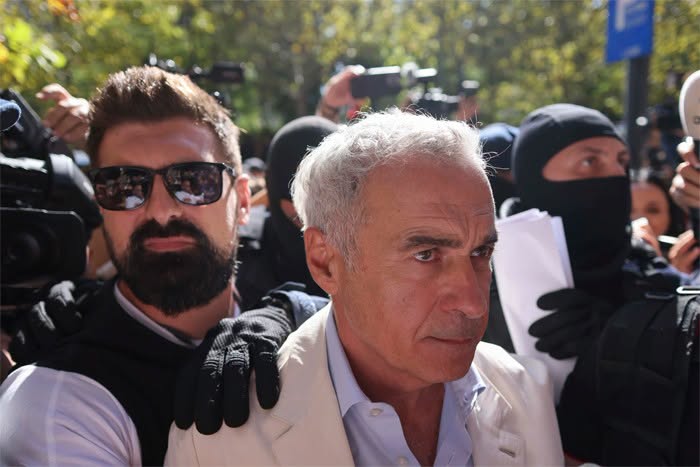 Percheziția la Georgescu: cine a publicat imaginile și de ce