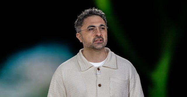 Suleyman despre AI: „specia de siliciu” ne va concura pentru resurse