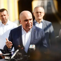 Tăcerea lui Bolojan: cine are interes ca premierul să nu vorbească?