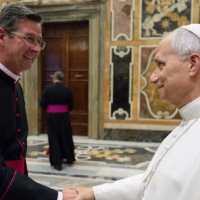 Un român la Strasbourg: diplomația tăcută a Vaticanului
